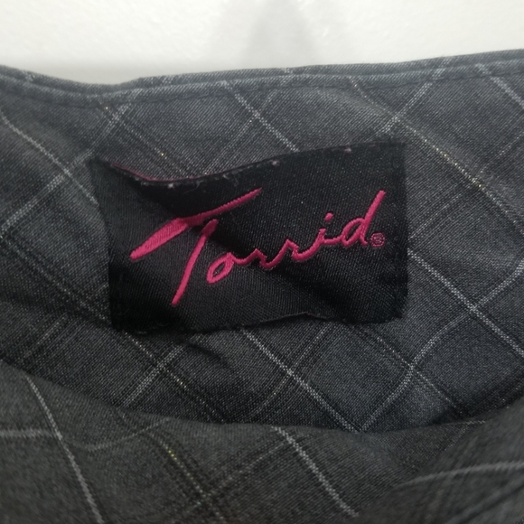 EUC Torrid 💖 glittery plaid side zip pants - Picture 3 of 8